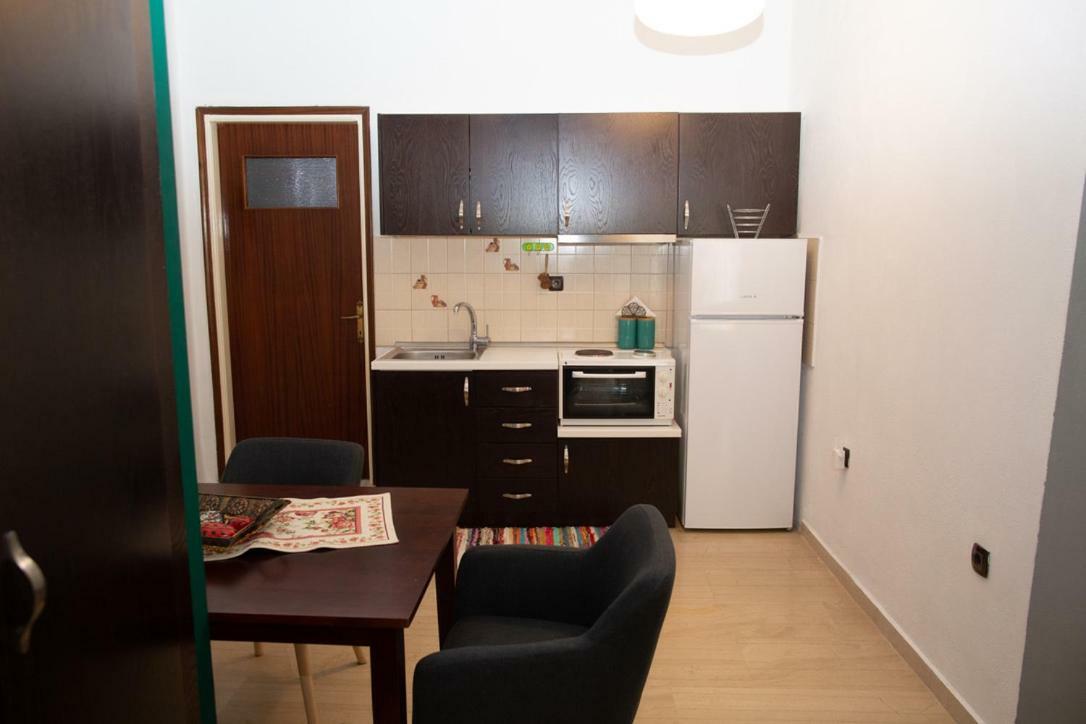 Cosy Downtown Studio - Suite Komotini Zewnętrze zdjęcie